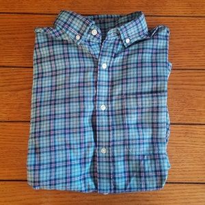 A vineyard vines button up flannel